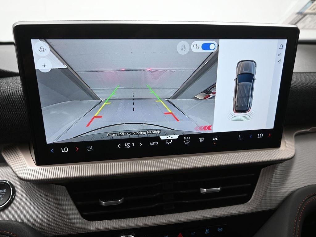 new 2025 Ford Explorer car, priced at $40,245