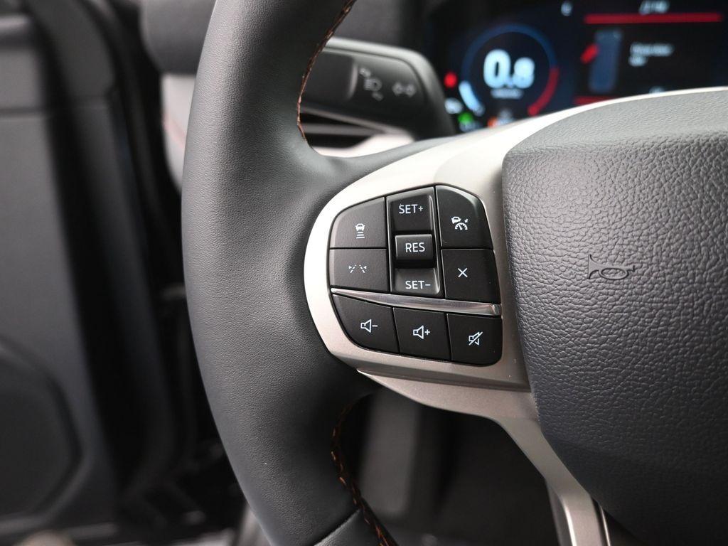 new 2025 Ford Explorer car, priced at $40,245