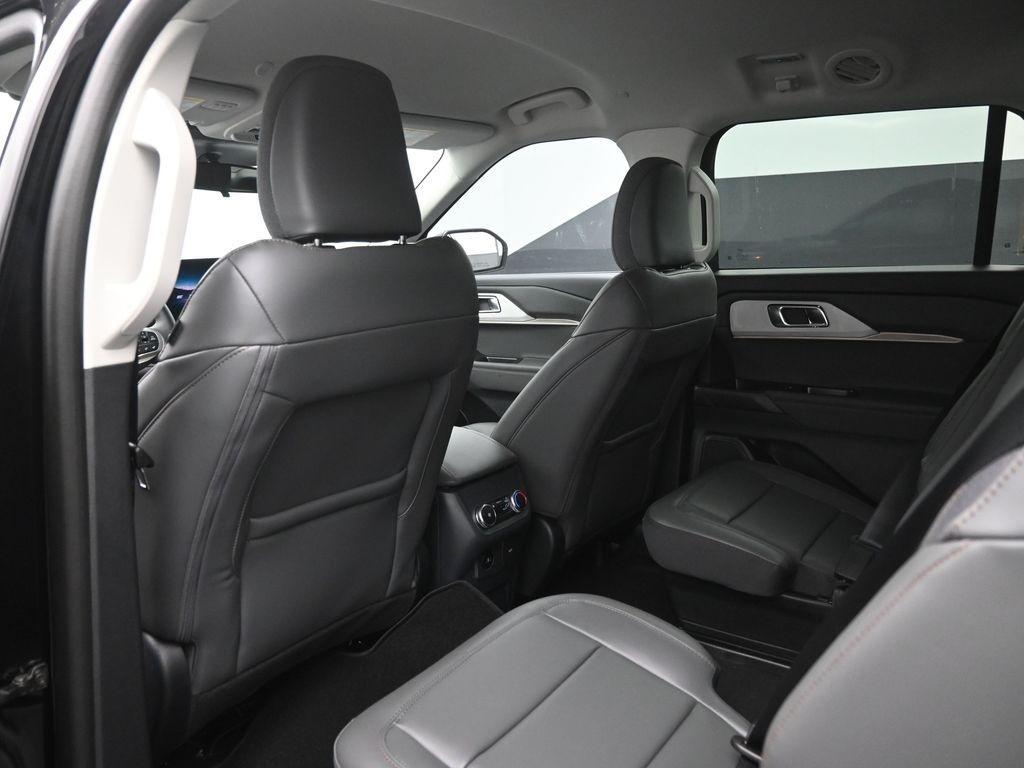 new 2025 Ford Explorer car, priced at $40,245