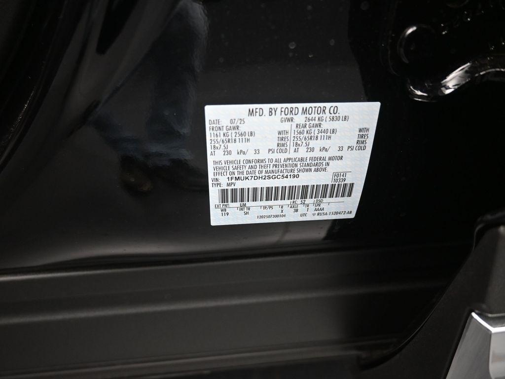 new 2025 Ford Explorer car, priced at $40,245