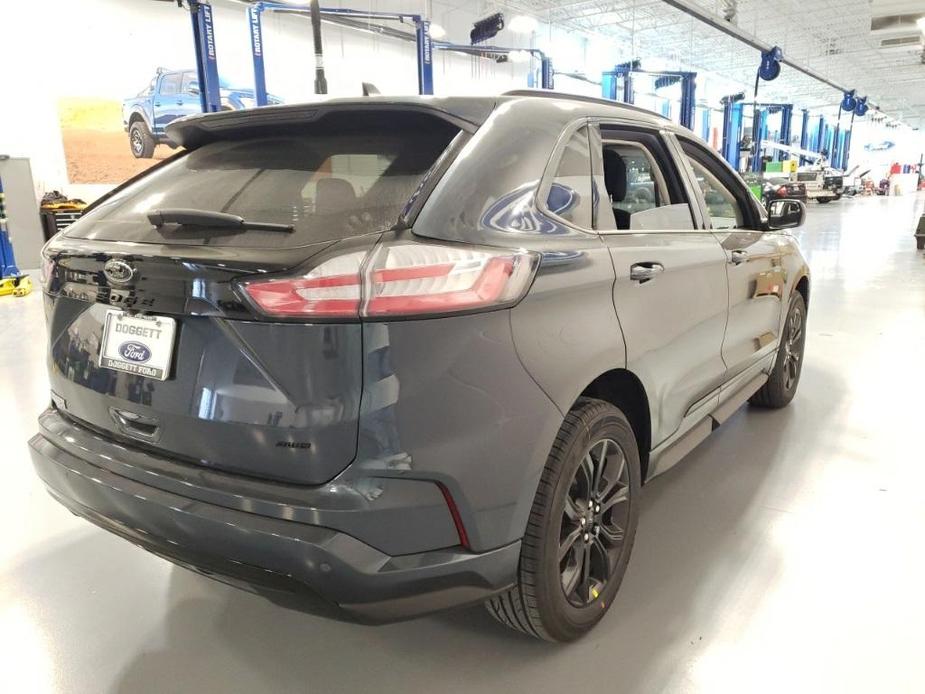 new 2024 Ford Edge car, priced at $27,120