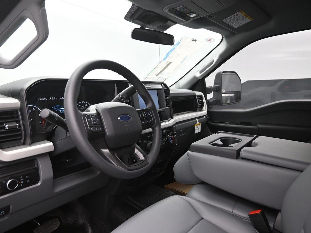 new 2025 Ford F-250 car, priced at $59,374