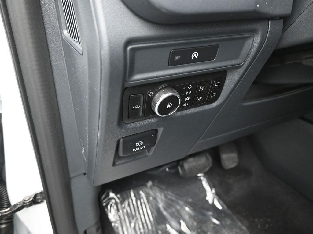 new 2025 Ford F-150 car, priced at $51,975