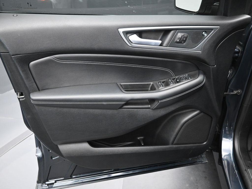 used 2024 Ford Edge car, priced at $32,644