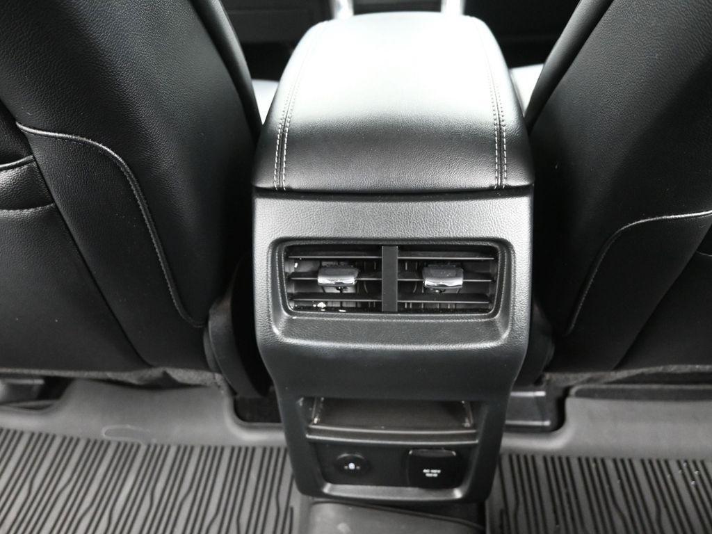 used 2024 Ford Edge car, priced at $32,644