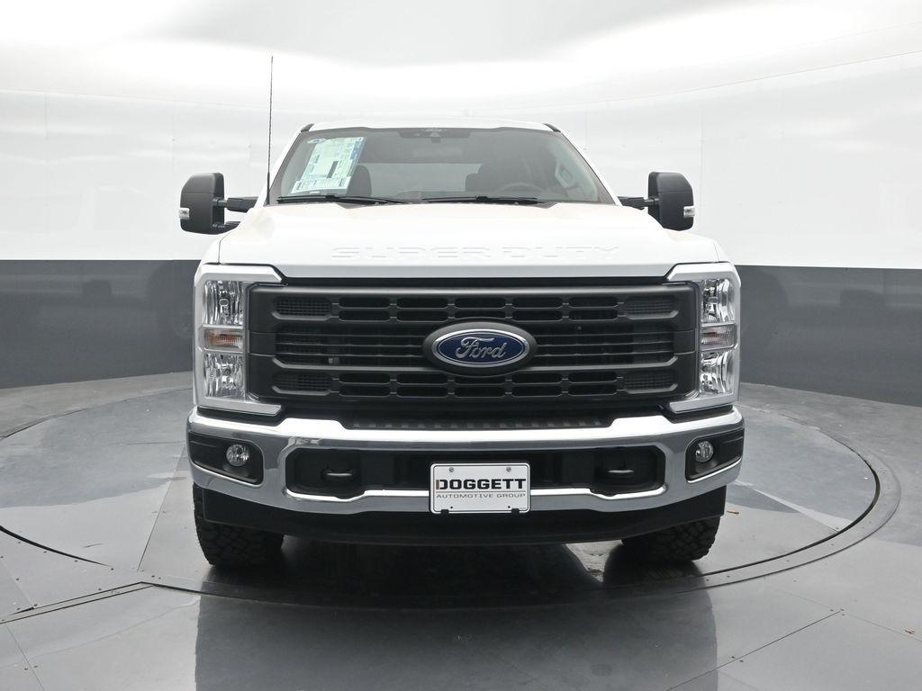 new 2025 Ford F-250 car, priced at $61,978