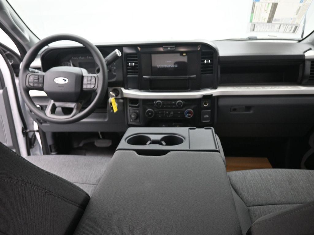 new 2025 Ford F-250 car, priced at $61,978