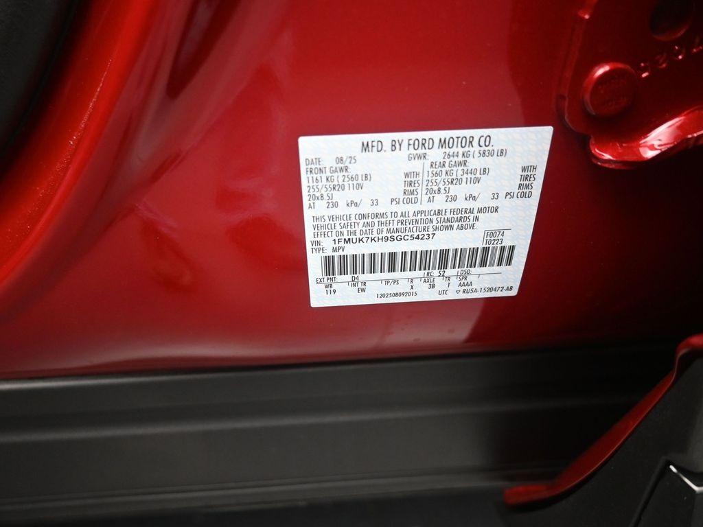 new 2025 Ford Explorer car, priced at $42,276