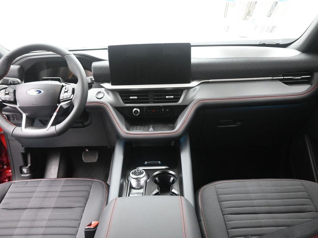 new 2025 Ford Explorer car, priced at $42,276