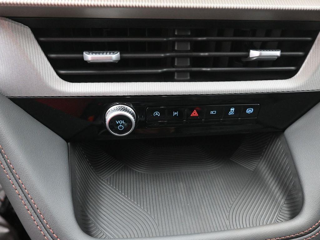 new 2025 Ford Explorer car, priced at $43,672