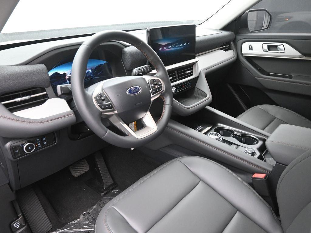 new 2025 Ford Explorer car, priced at $43,672