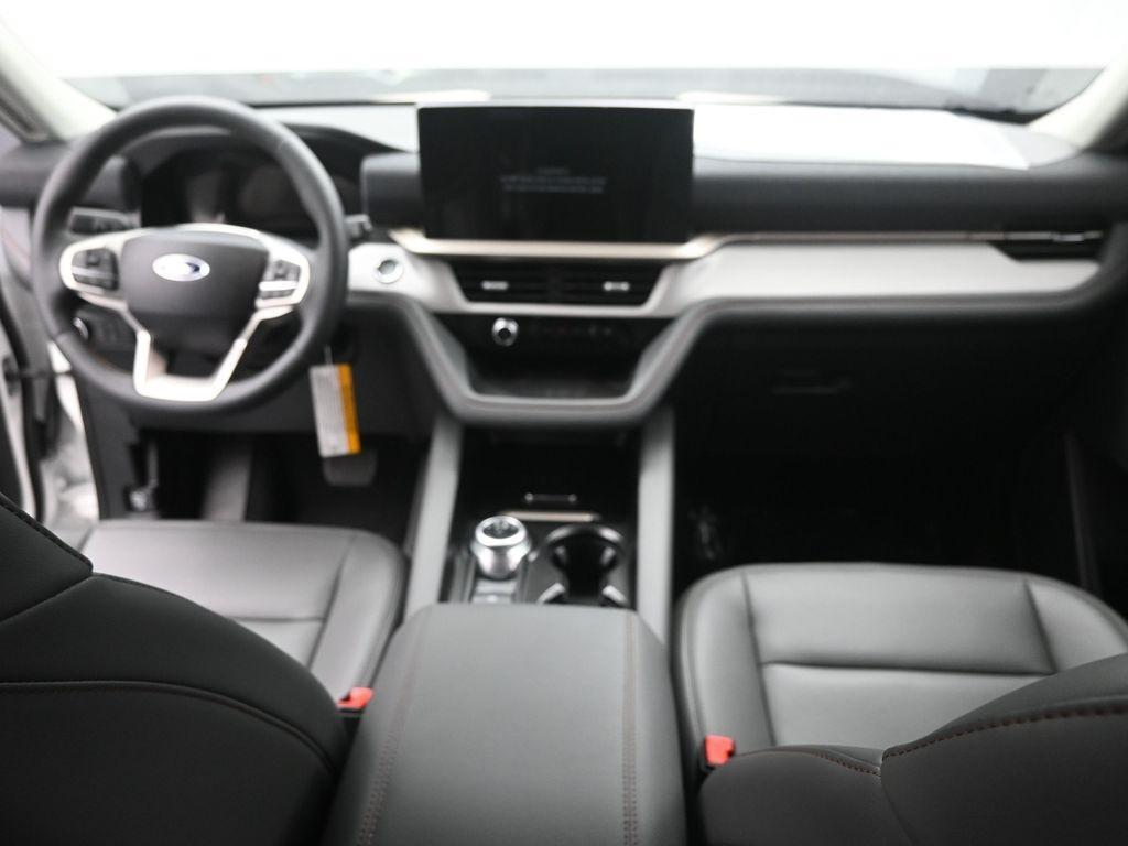 new 2025 Ford Explorer car, priced at $43,672