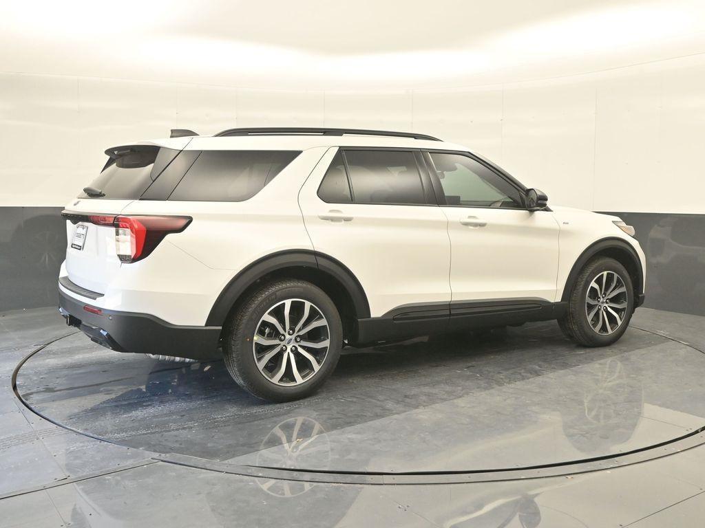 new 2025 Ford Explorer car, priced at $41,284