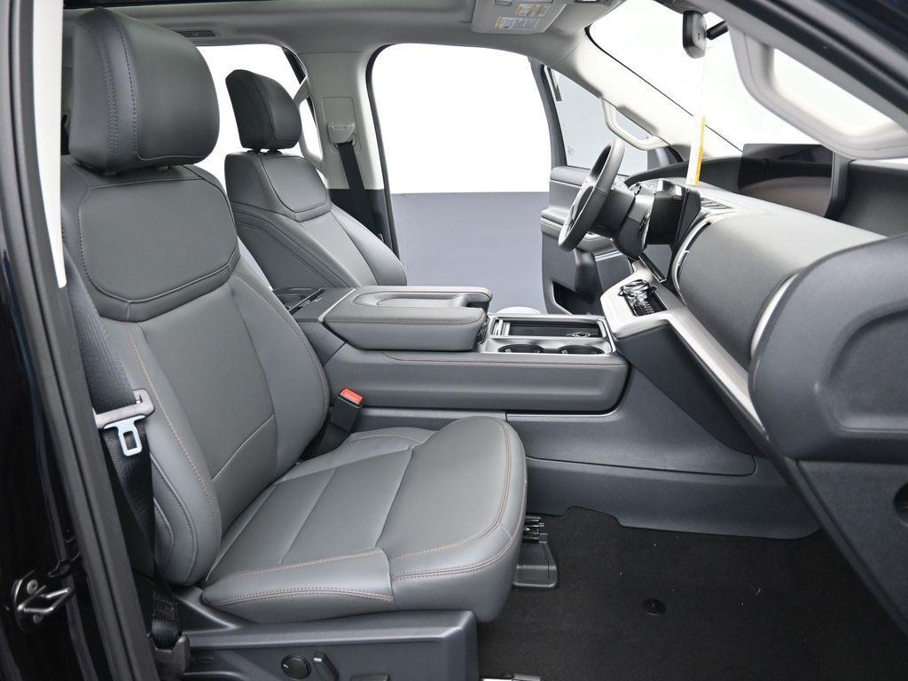 new 2025 Ford Expedition car, priced at $64,246