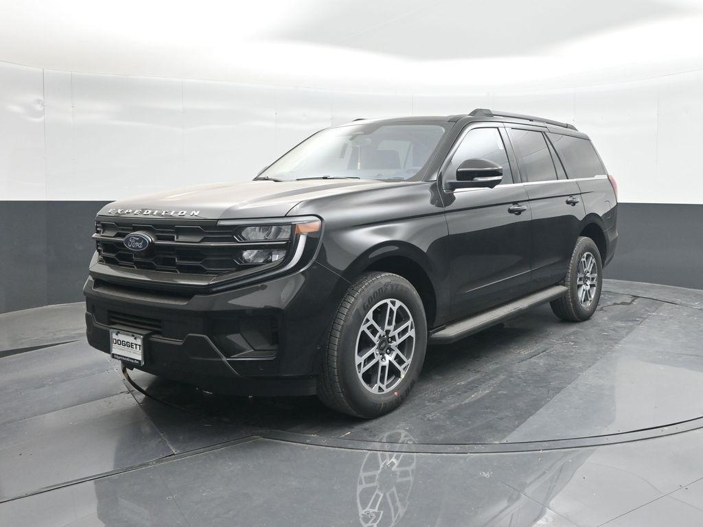 new 2025 Ford Expedition car, priced at $68,652