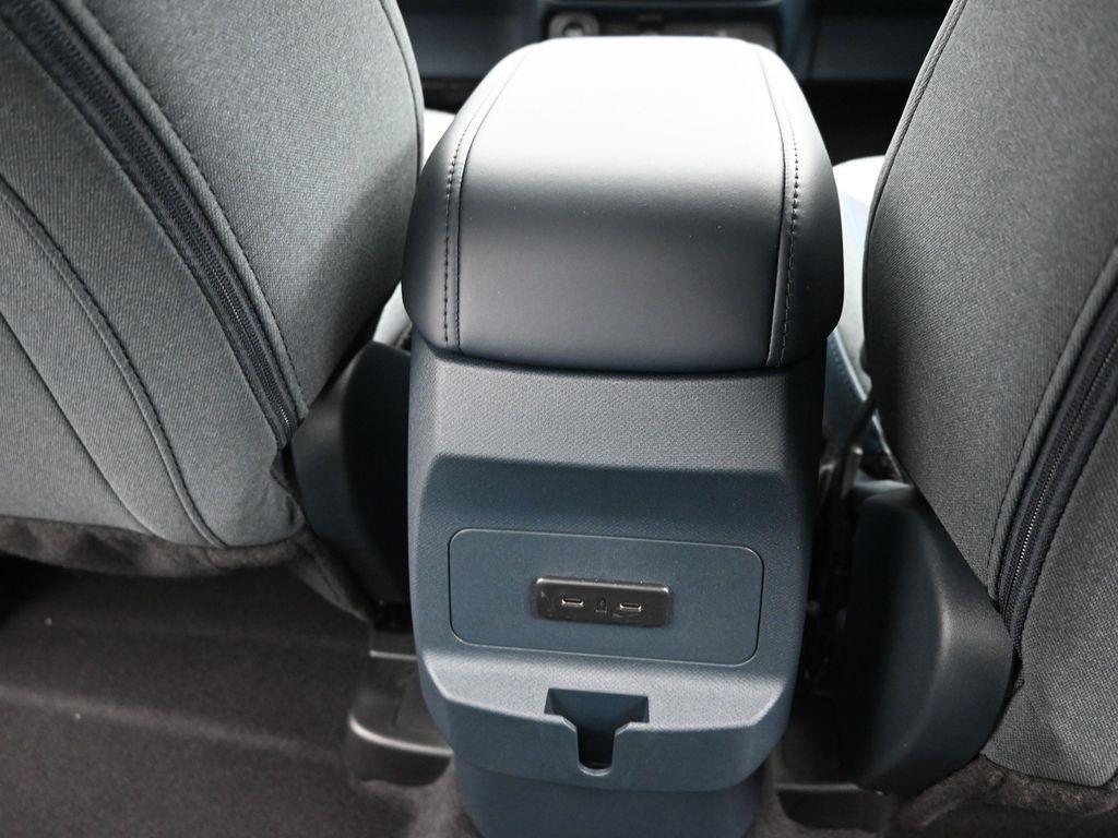 new 2025 Ford Expedition car, priced at $79,444