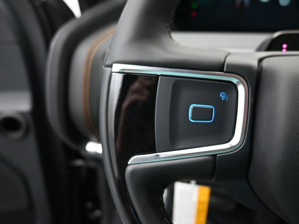 new 2025 Ford Expedition car, priced at $79,444