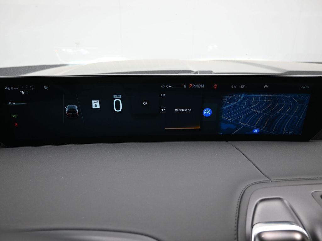 new 2025 Ford Expedition car, priced at $79,444