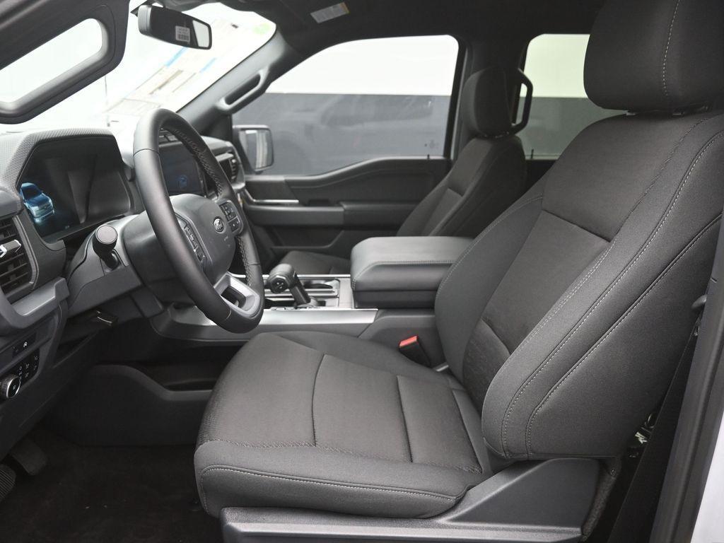 new 2025 Ford F-150 car, priced at $55,032