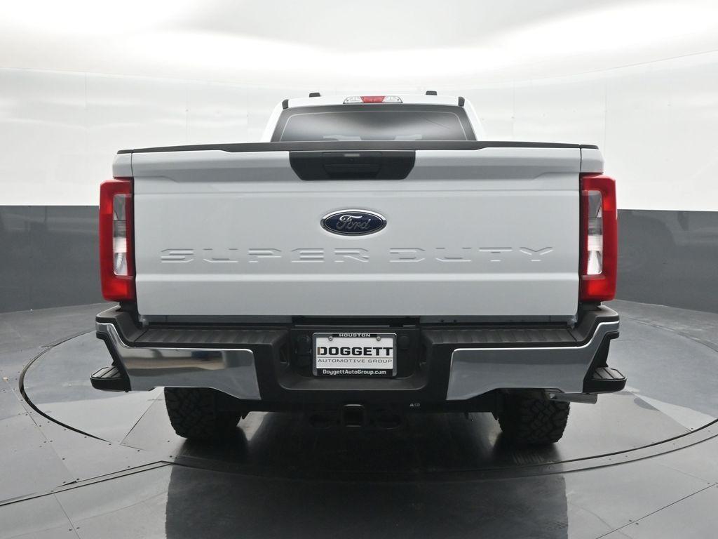 new 2025 Ford F-250 car, priced at $59,047
