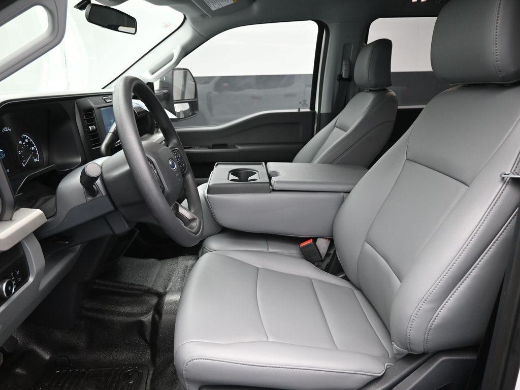 new 2025 Ford F-250 car, priced at $59,047