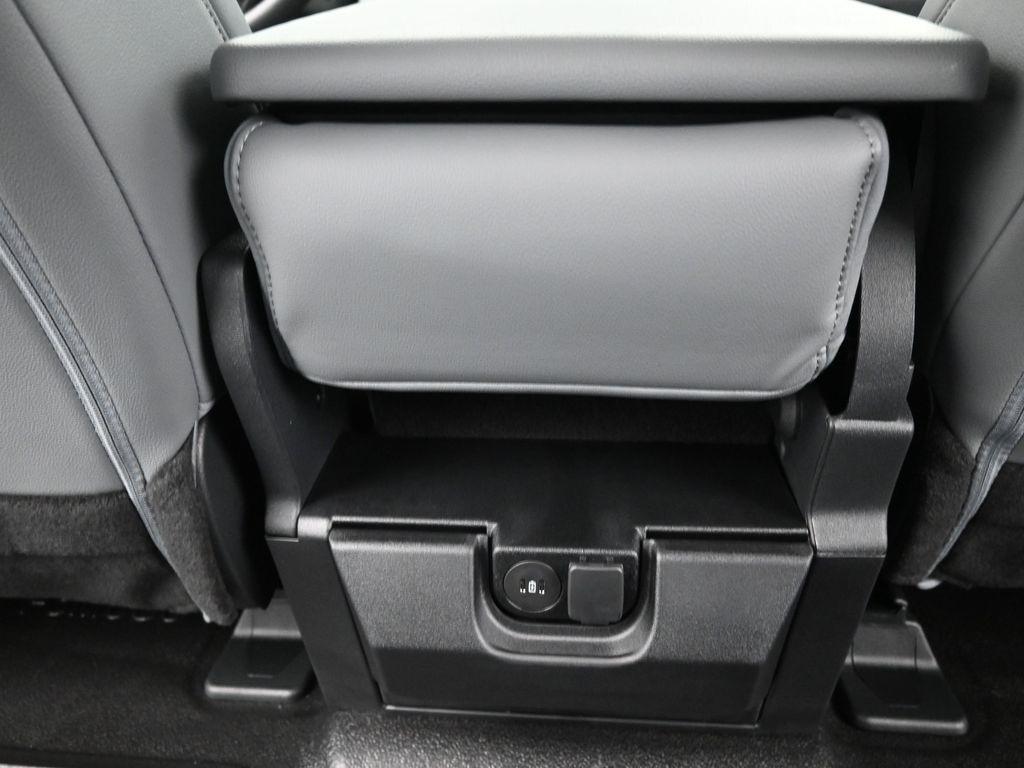 new 2025 Ford F-250 car, priced at $59,047