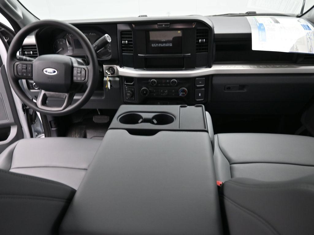 new 2025 Ford F-250 car, priced at $59,047