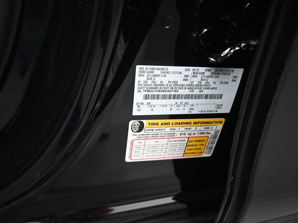 new 2025 Ford Expedition car, priced at $66,076