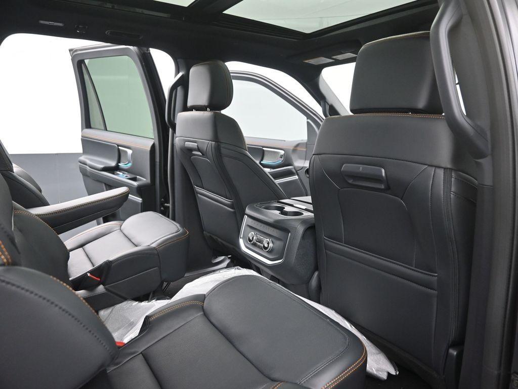 new 2025 Ford Expedition car, priced at $79,838