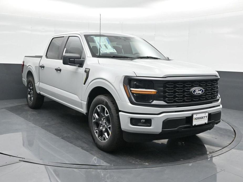 new 2024 Ford F-150 car, priced at $37,700