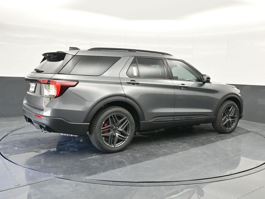 new 2025 Ford Explorer car, priced at $51,759