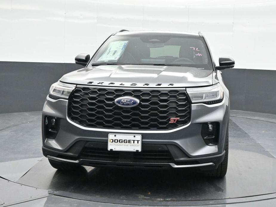 new 2025 Ford Explorer car, priced at $51,759