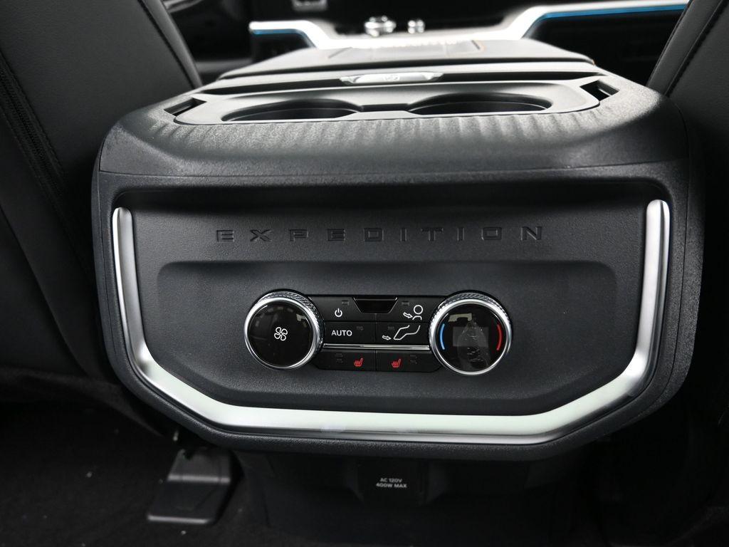 new 2025 Ford Expedition car, priced at $78,363