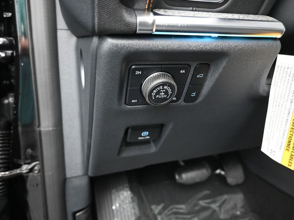 new 2025 Ford Expedition car, priced at $78,363