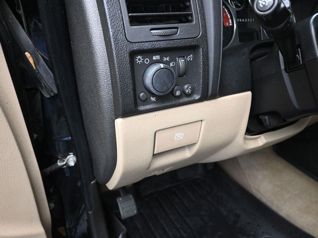 used 2010 Hummer H3 car, priced at $13,891