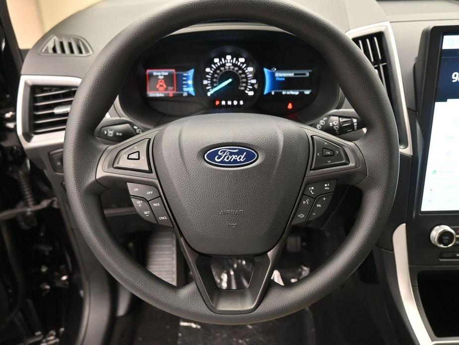 new 2024 Ford Edge car, priced at $30,775