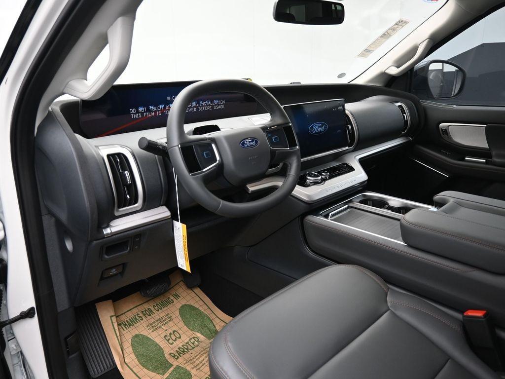 new 2025 Ford Expedition car, priced at $72,960