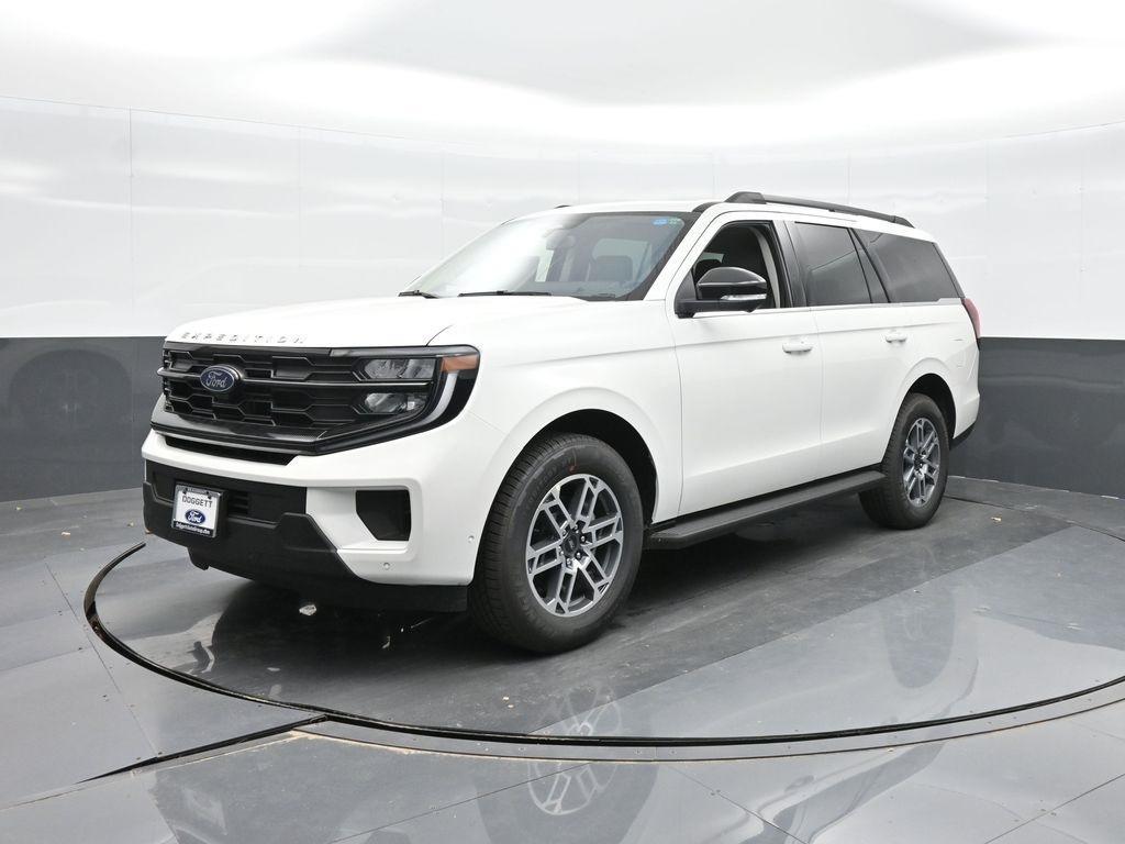 new 2025 Ford Expedition car, priced at $63,635