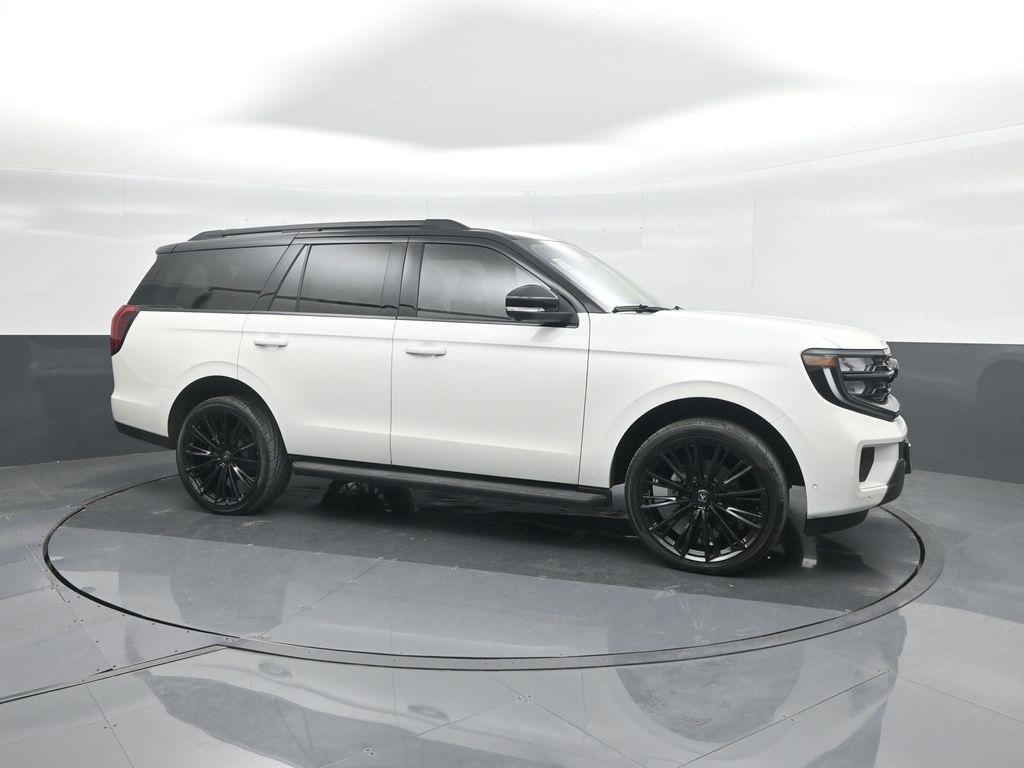 new 2025 Ford Expedition car, priced at $72,960