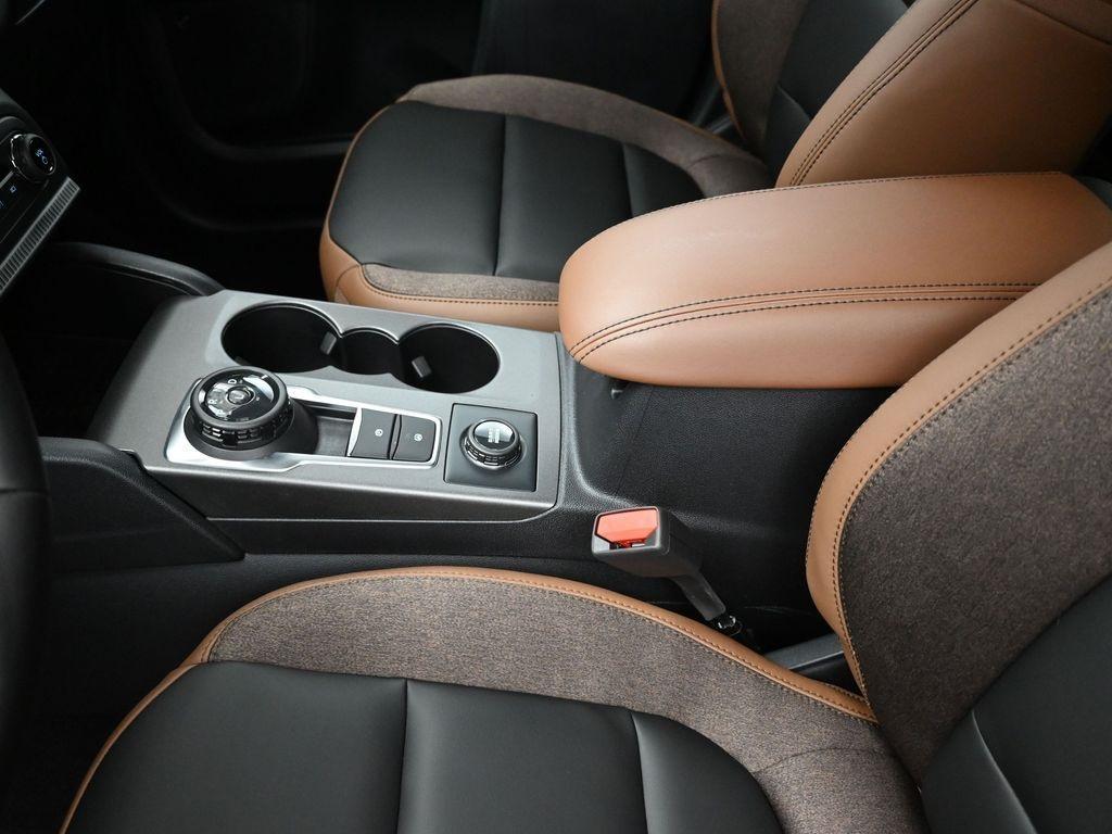 new 2025 Ford Bronco Sport car, priced at $32,800