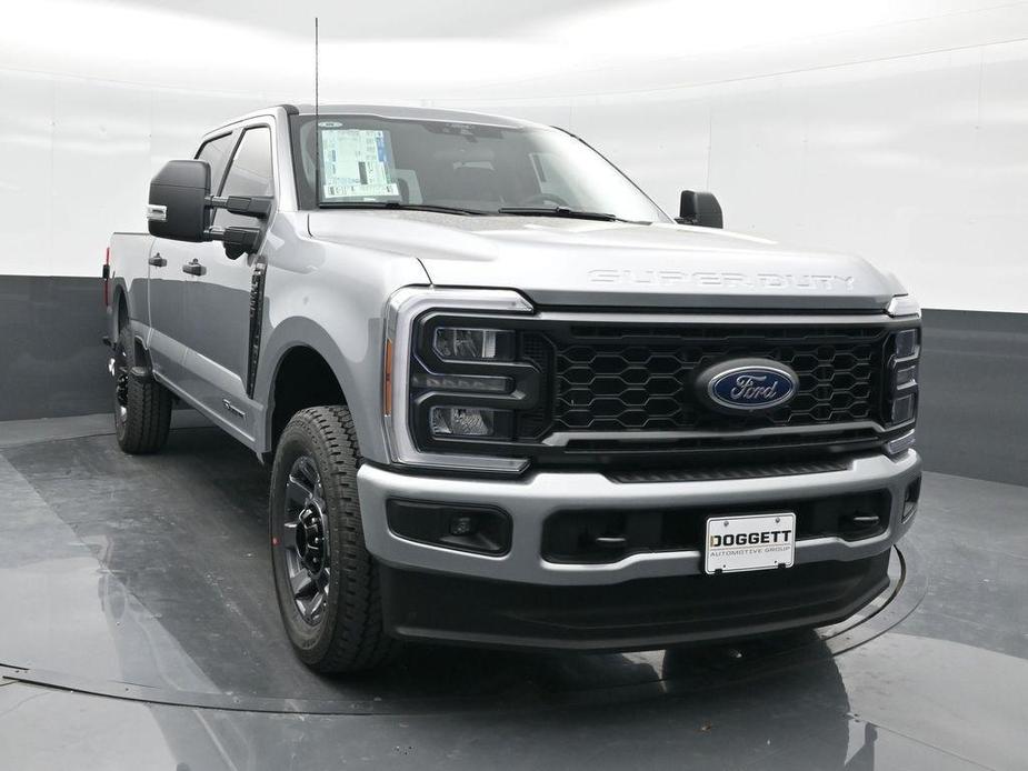 new 2024 Ford F-250 car, priced at $63,427