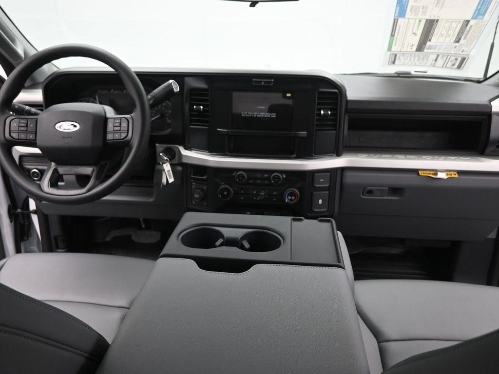 new 2025 Ford F-250 car, priced at $46,022