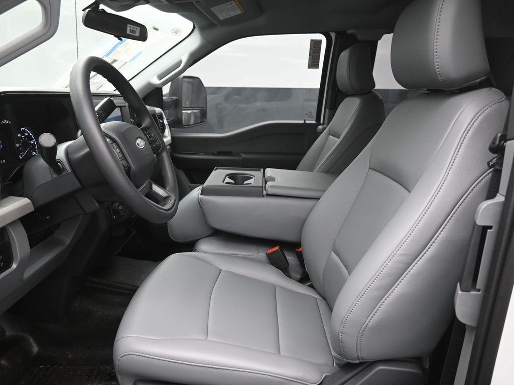 new 2025 Ford F-250 car, priced at $46,022
