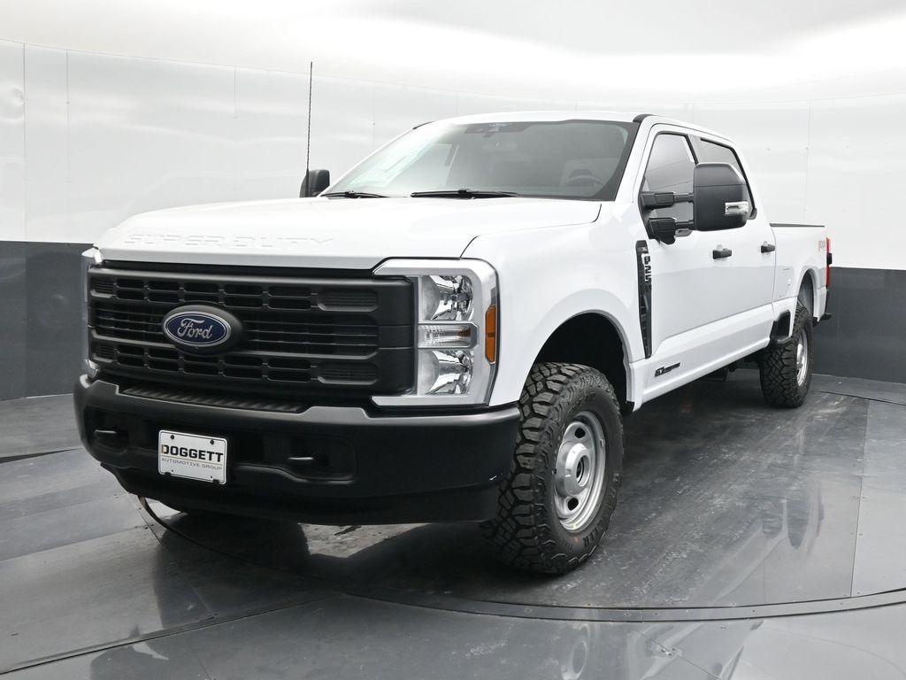 new 2025 Ford F-250 car, priced at $69,290