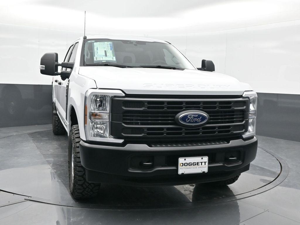 new 2025 Ford F-250 car, priced at $69,290