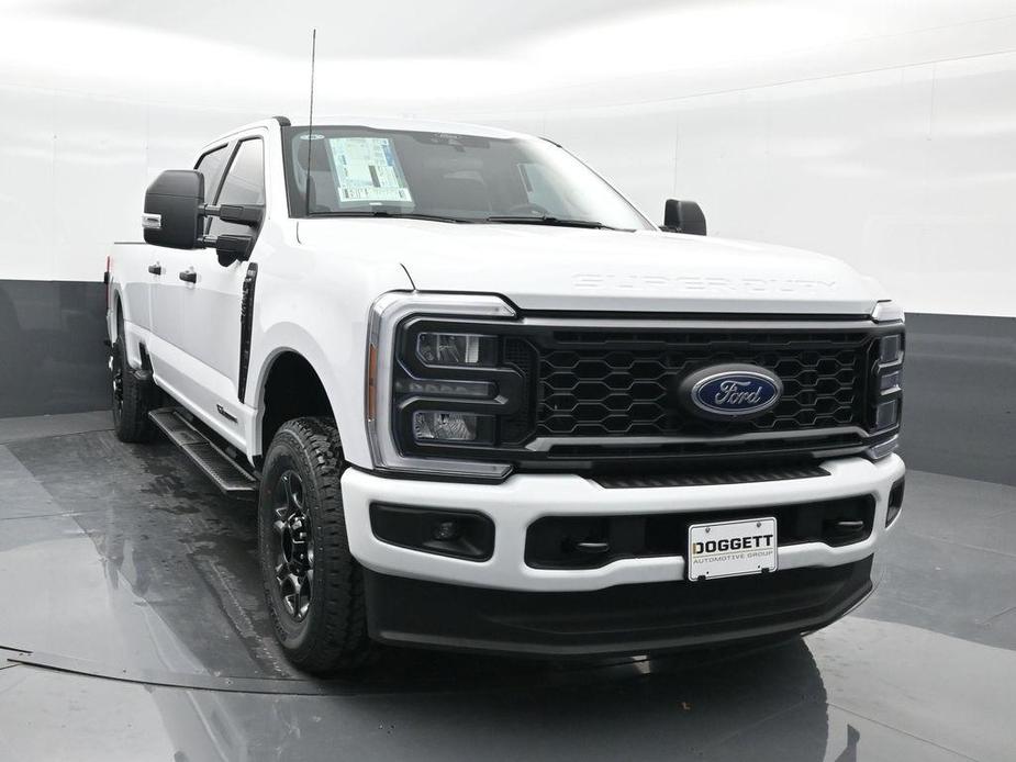 new 2024 Ford F-350 car, priced at $68,419