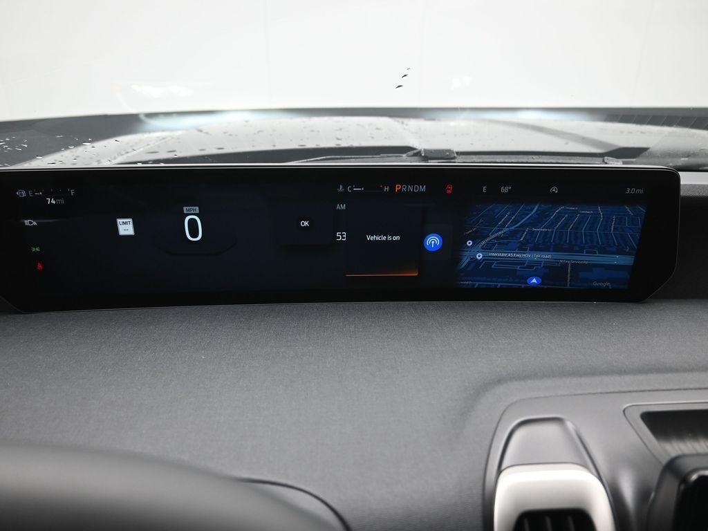 new 2025 Ford Expedition car, priced at $65,326