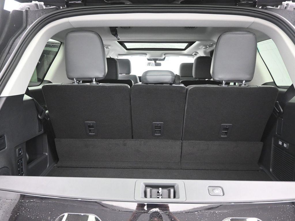 new 2025 Ford Expedition car, priced at $65,326