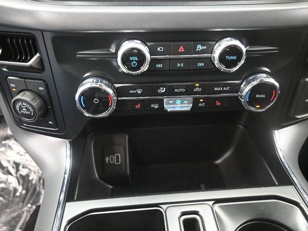 new 2025 Ford F-150 car, priced at $55,363