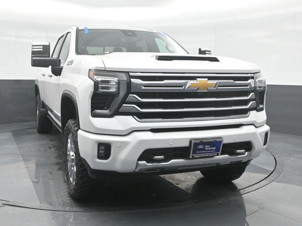 used 2024 Chevrolet Silverado 2500 car, priced at $70,994